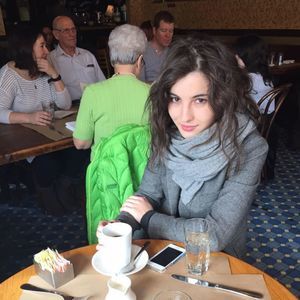 Meet your Posher, Maka